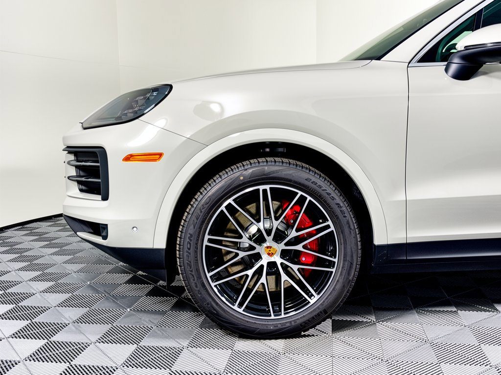 New 2026 Porsche Cayenne S AWD/4WD image 13