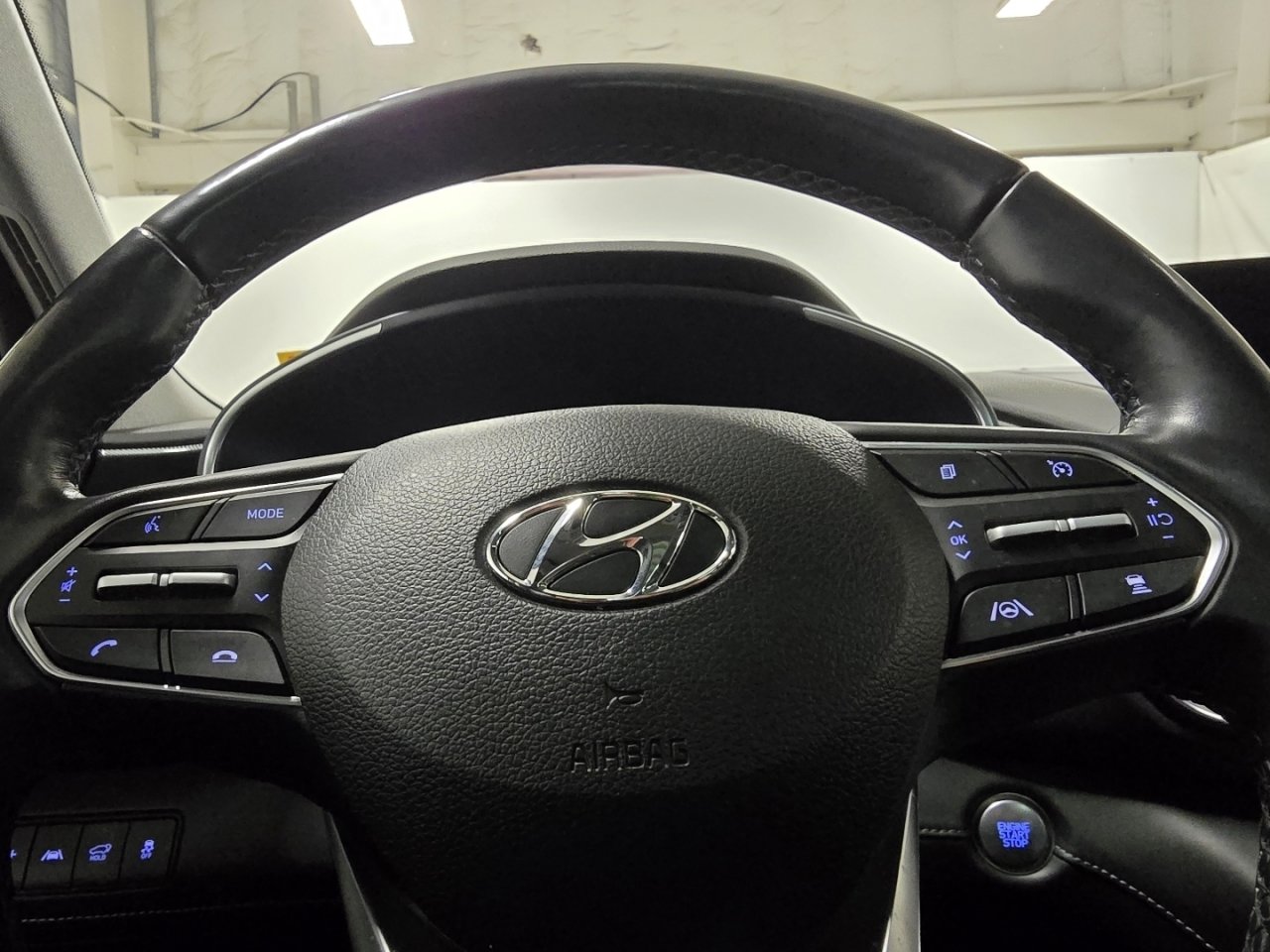 Used 2023 Hyundai Santa Fe Limited image 26