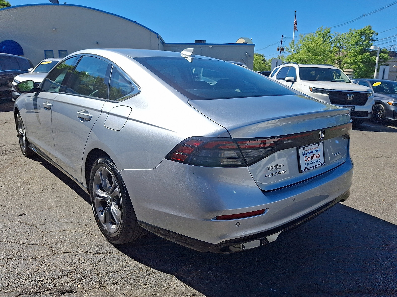 Used 2025 Honda Accord EX-L image 9