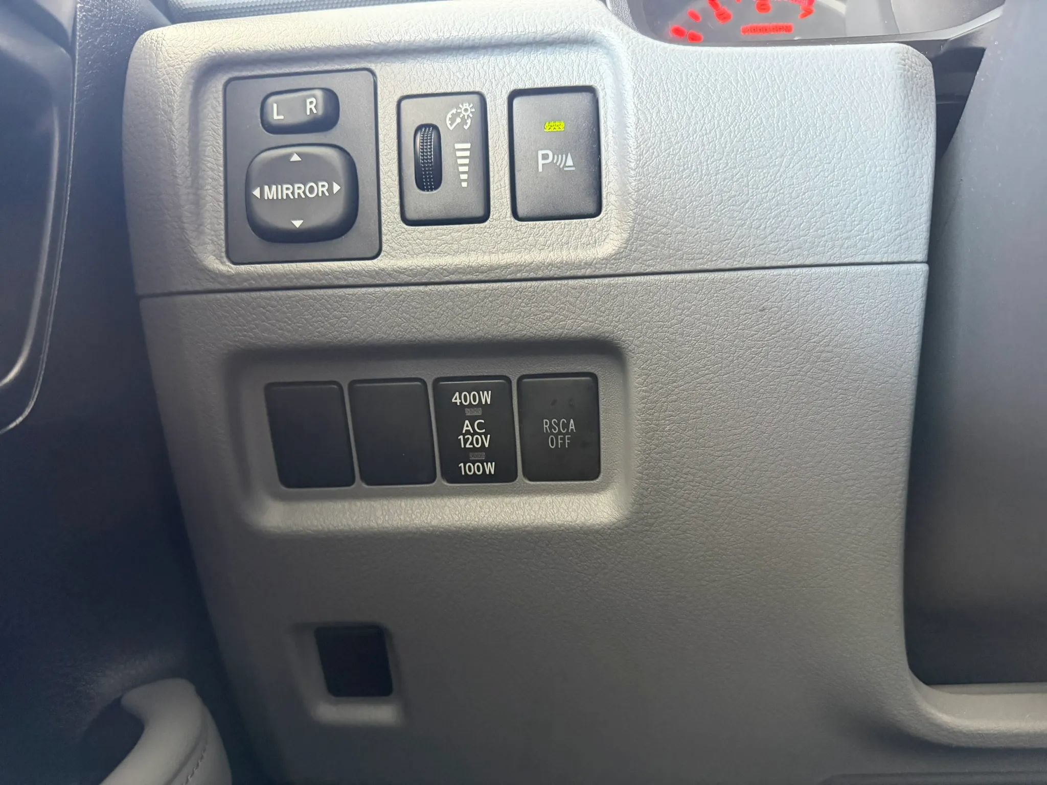 Used 2011 Toyota 4Runner SR5 w/ Convenience Pkg AWD/4WD image 23