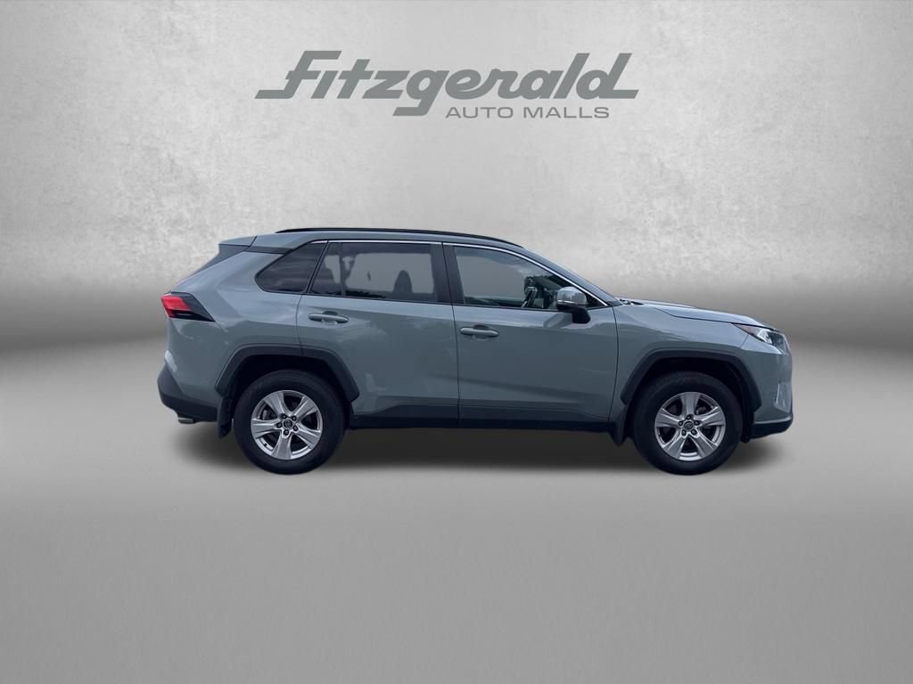 Used 2021 Toyota RAV4 XLE AWD/4WD image 9