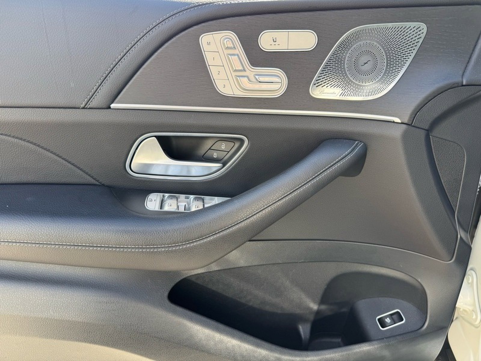 Certified 2023 Mercedes-Benz GLE 350 4MATIC w/ Premium Package image 14