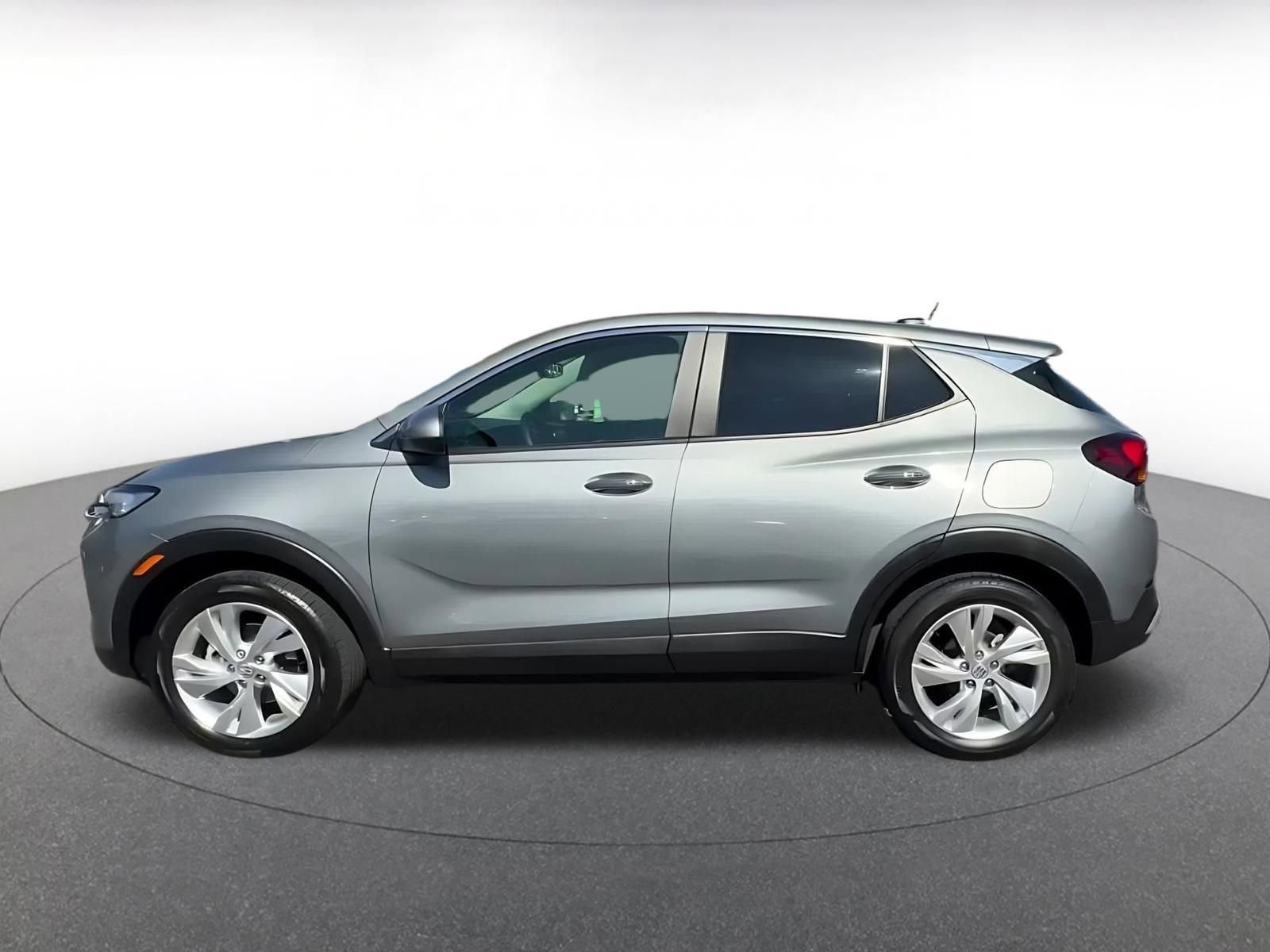 Used 2025 Buick Encore GX Preferred image 9