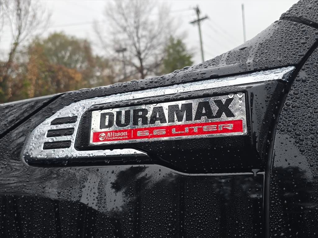 New 2026 GMC Sierra 2500 Denali w/ Denali Reserve Package AWD/4WD image 9