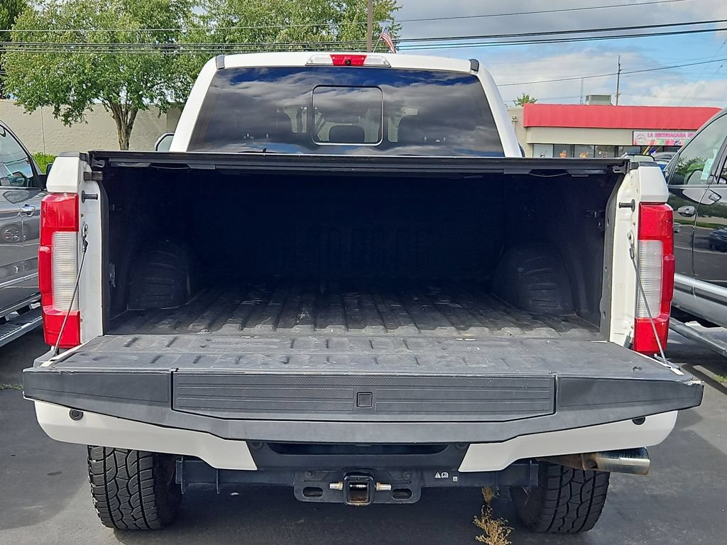 Used 2017 Ford F350 Platinum w/ Platinum Ultimate Package AWD/4WD image 24