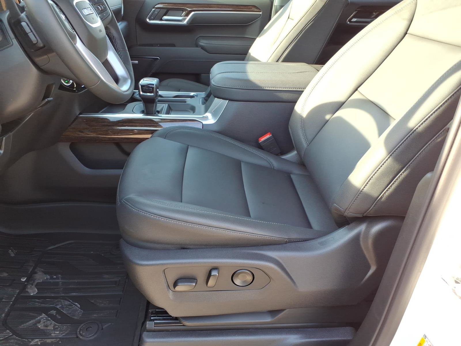 New 2026 GMC Sierra 1500 Elevation w/ Elevation Premium Package image 13