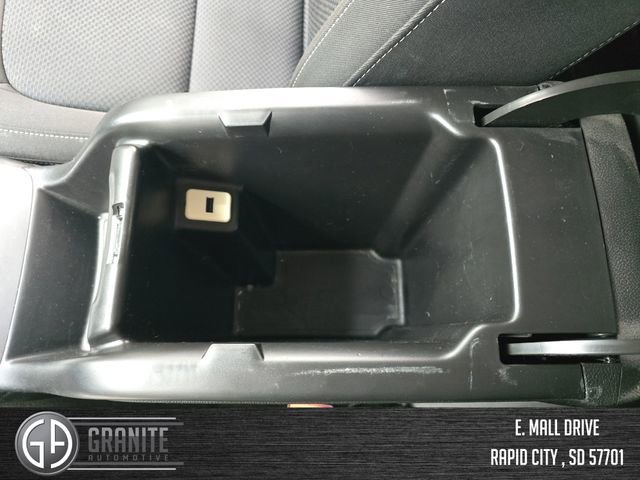 Used 2018 Chevrolet Colorado LT w/ LT Convenience Package image 23