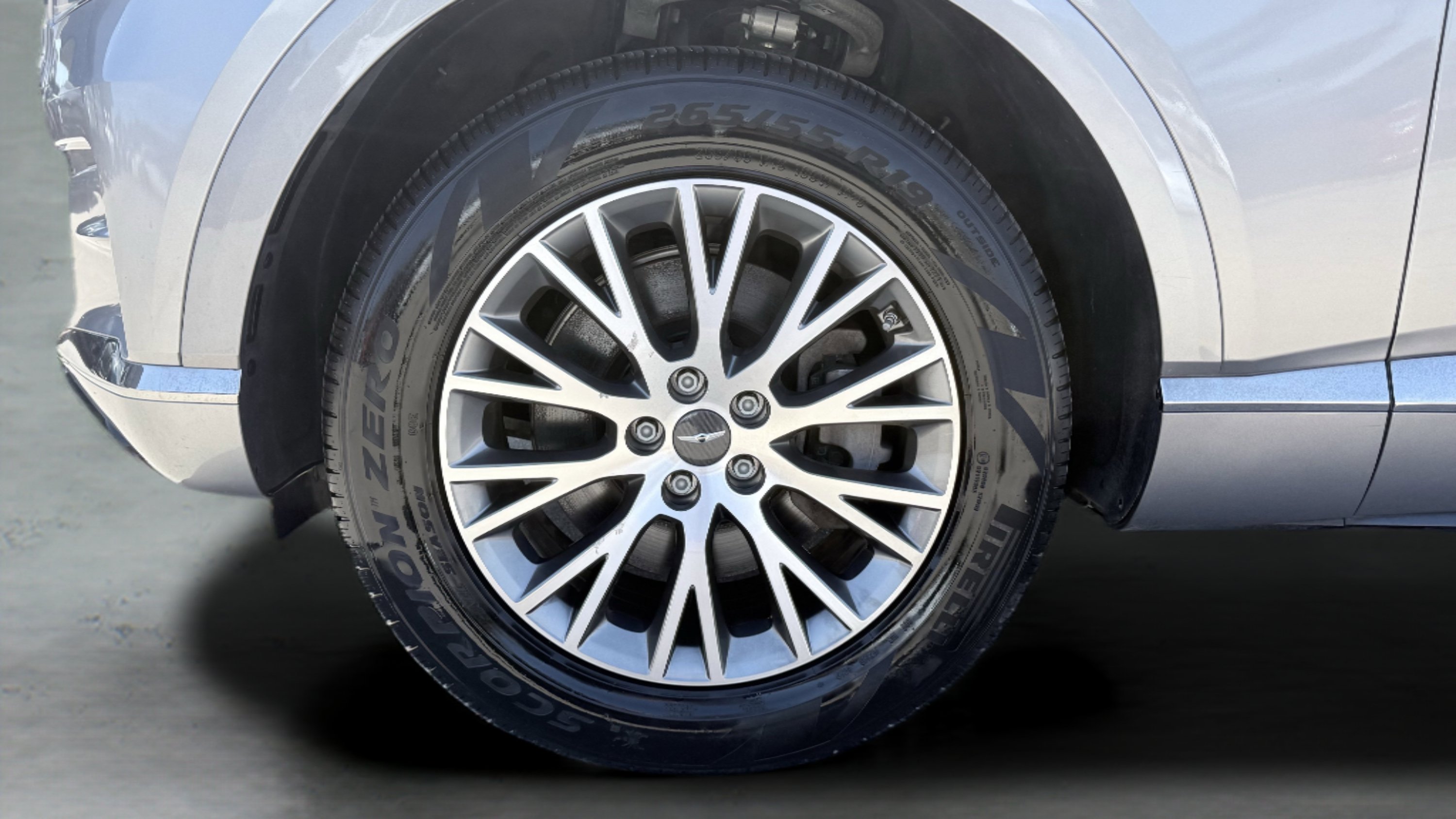 Used 2024 Genesis GV80 2.5T AWD/4WD image 16