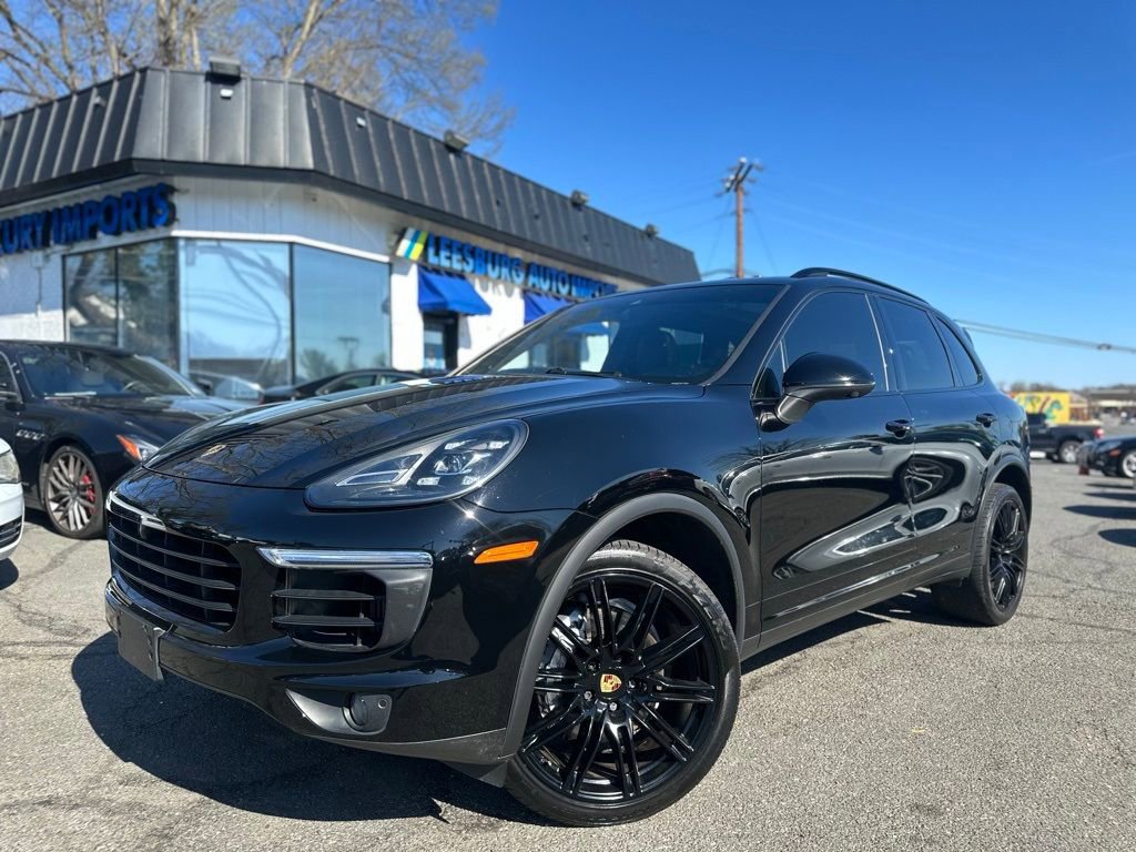 Used 2016 Porsche Cayenne GTS AWD/4WD image 2
