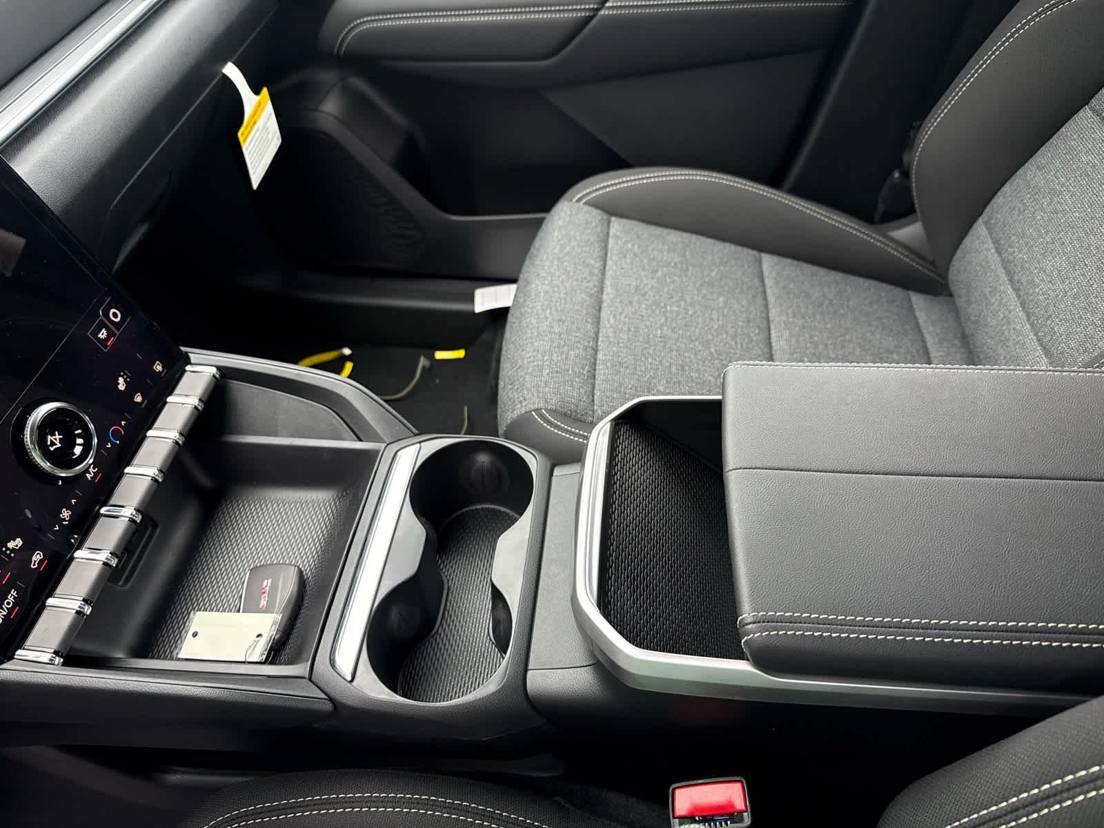 New 2027 GMC Terrain Elevation w/ LPO, Floor Liner Package AWD/4WD image 20