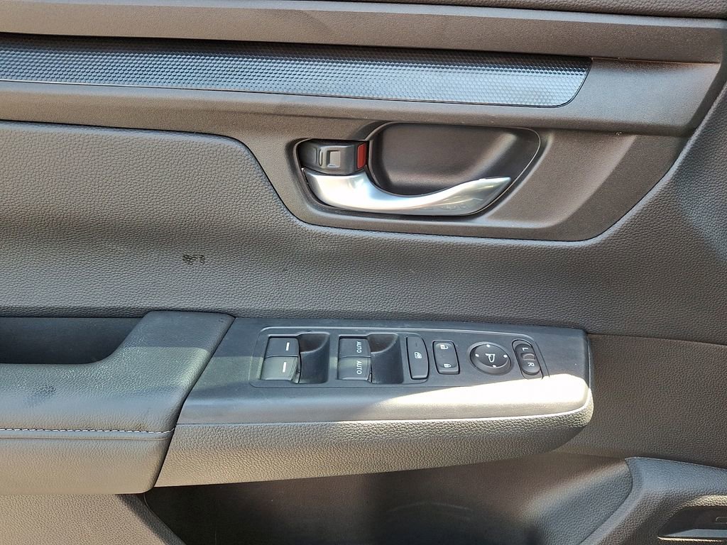 Used 2025 Honda CR-V EX image 13