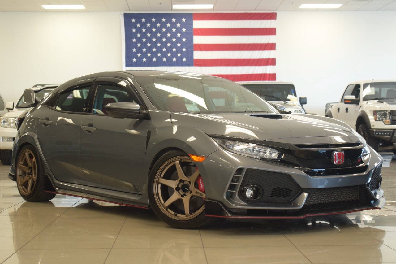 Used 2018 Honda Civic Type R image 2