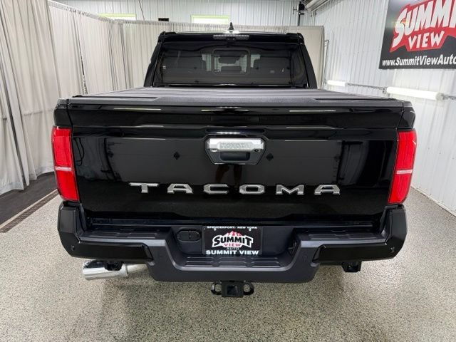 Used 2026 Toyota Tacoma Limited AWD/4WD image 5
