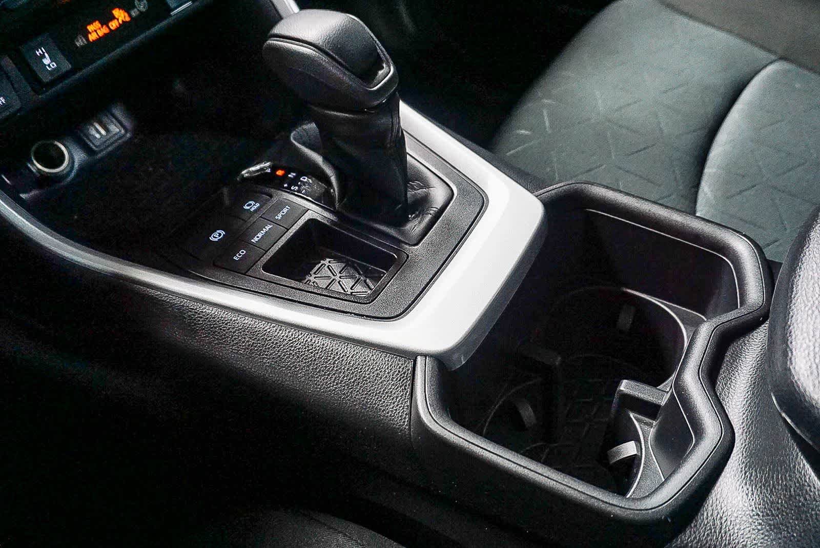 Certified 2025 Toyota RAV4 XLE w/ Convenience Package image 25