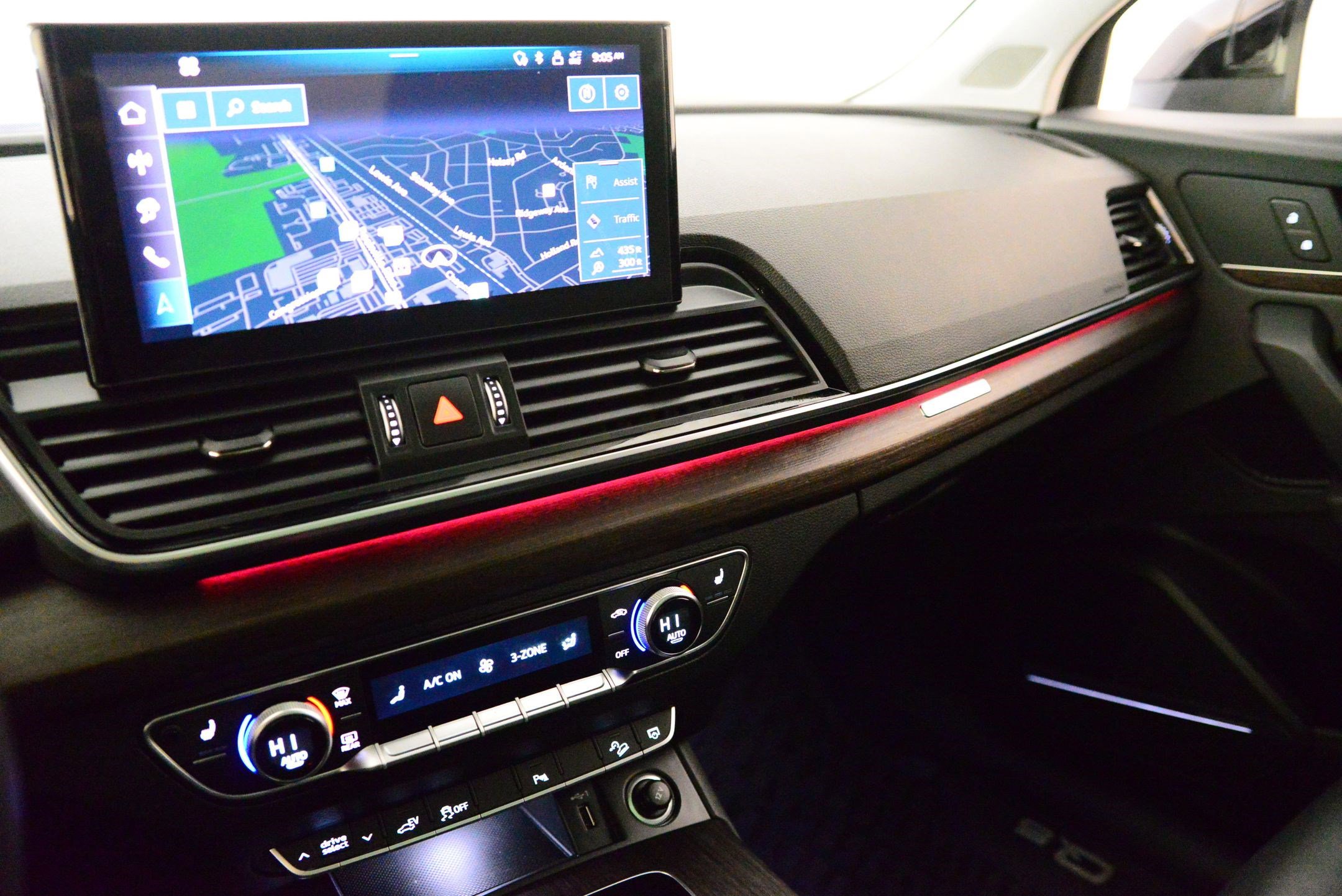 Certified 2025 Audi Q5 e Premium Plus image 32