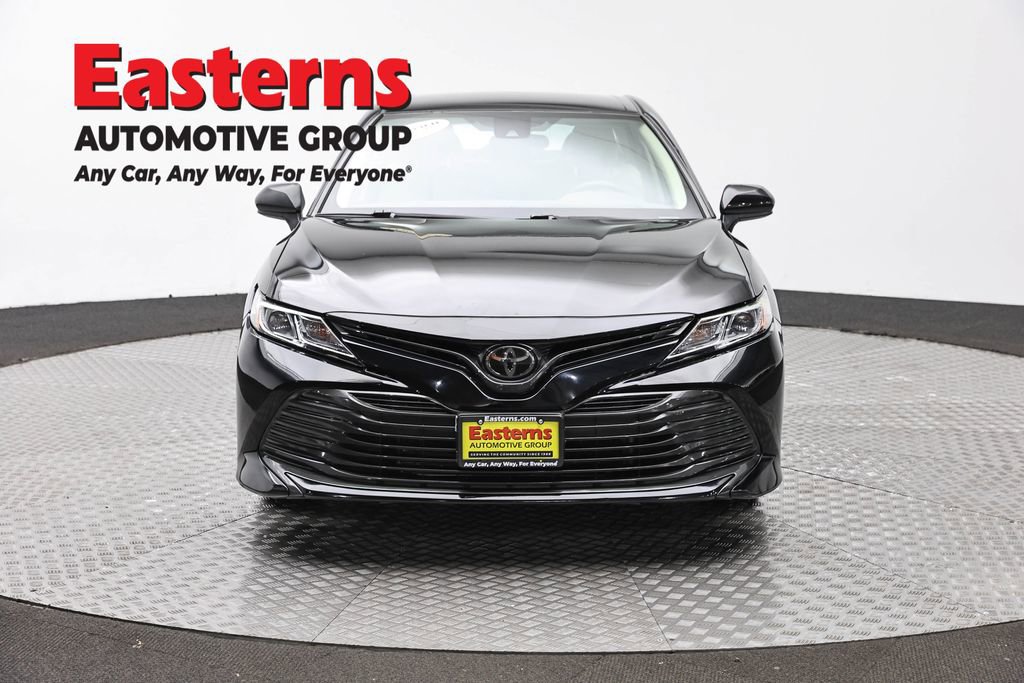 Used 2019 Toyota Camry LE FWD image 2