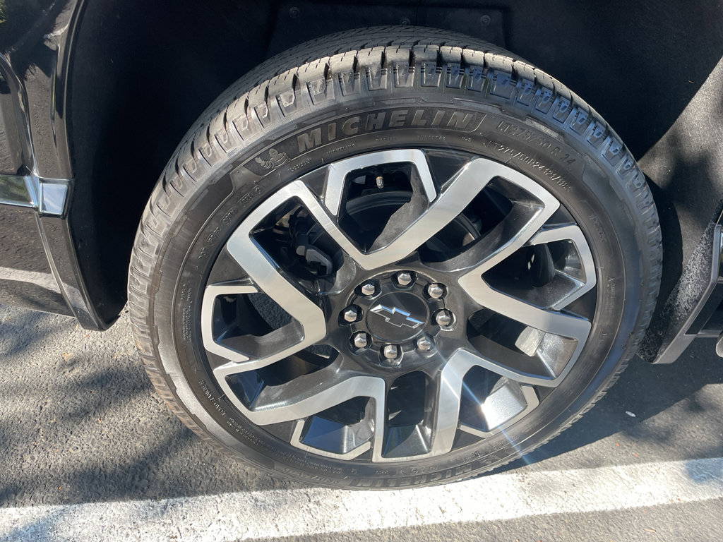 Used 2024 Chevrolet Silverado EV RST image 12