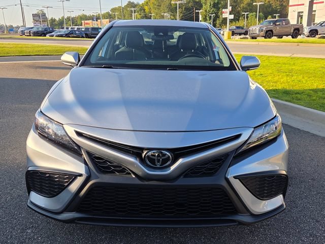 Used 2024 Toyota Camry SE FWD image 2