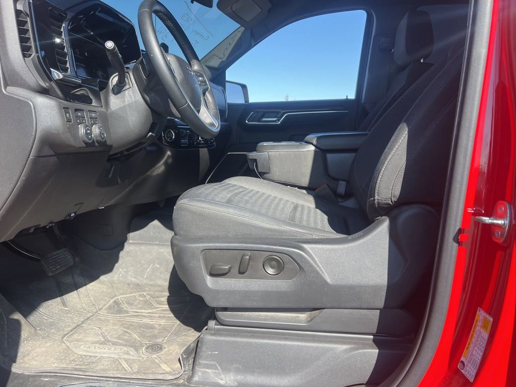 Certified 2023 Chevrolet Silverado 1500 RST w/ Protection Package AWD/4WD image 15