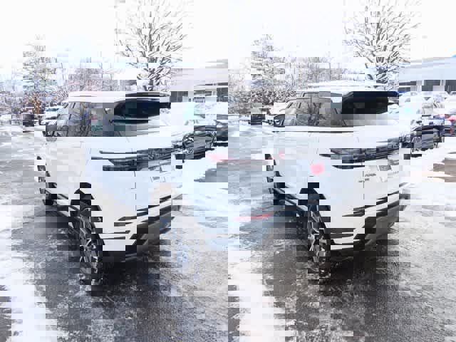 Used 2024 Land Rover Range Rover Evoque S image 4