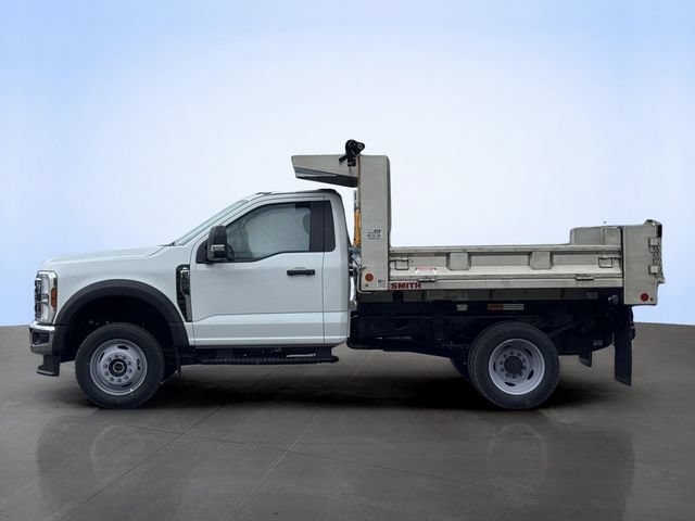 New 2025 Ford F550 4x4 Regular Cab Super Duty image 3