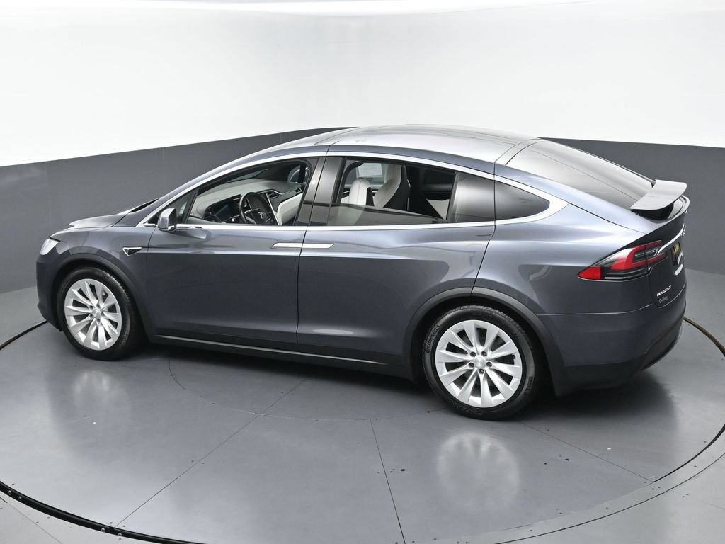 Used 2017 Tesla Model X 75D AWD/4WD image 43