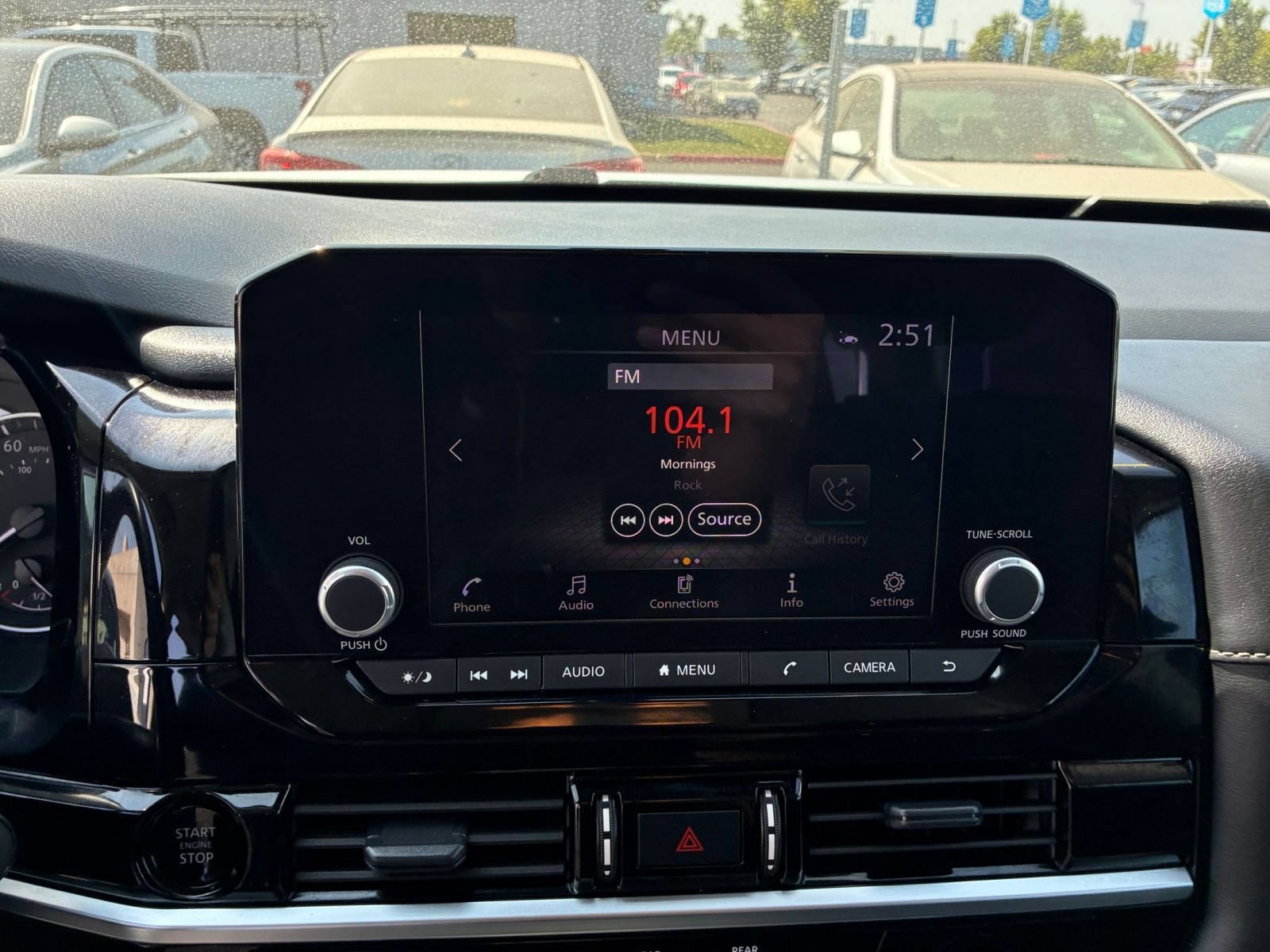 Used 2025 Nissan Pathfinder SV AWD/4WD image 19