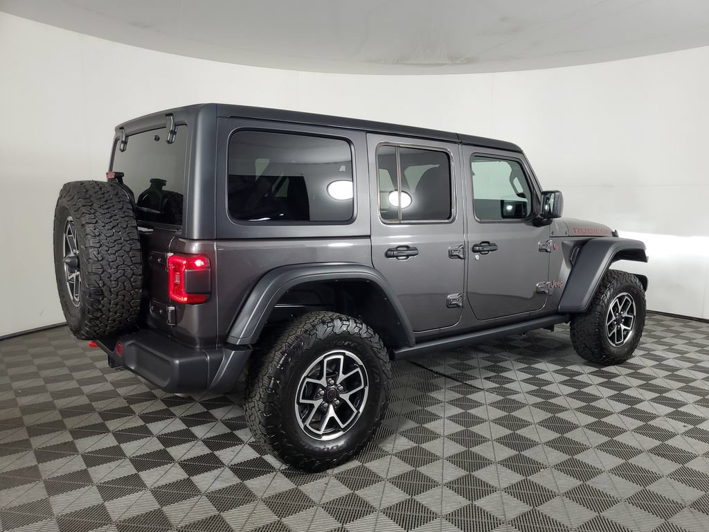 Used 2025 Jeep Wrangler Unlimited Rubicon w/ Convenience Group AWD/4WD image 4