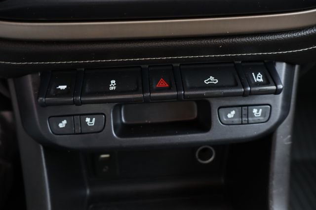 Used 2018 GMC Canyon Denali image 21