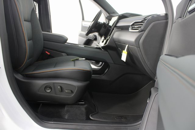 New 2026 GMC Acadia AT4 w/ Luxury Package image 26