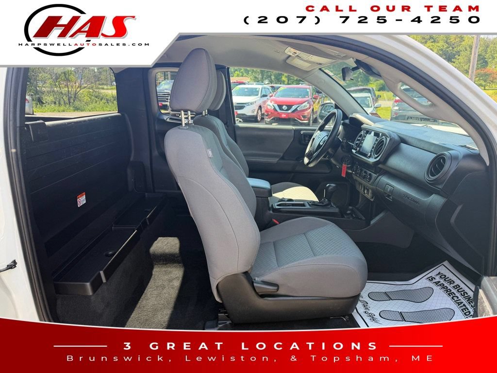 Used 2022 Toyota Tacoma SR AWD/4WD image 15