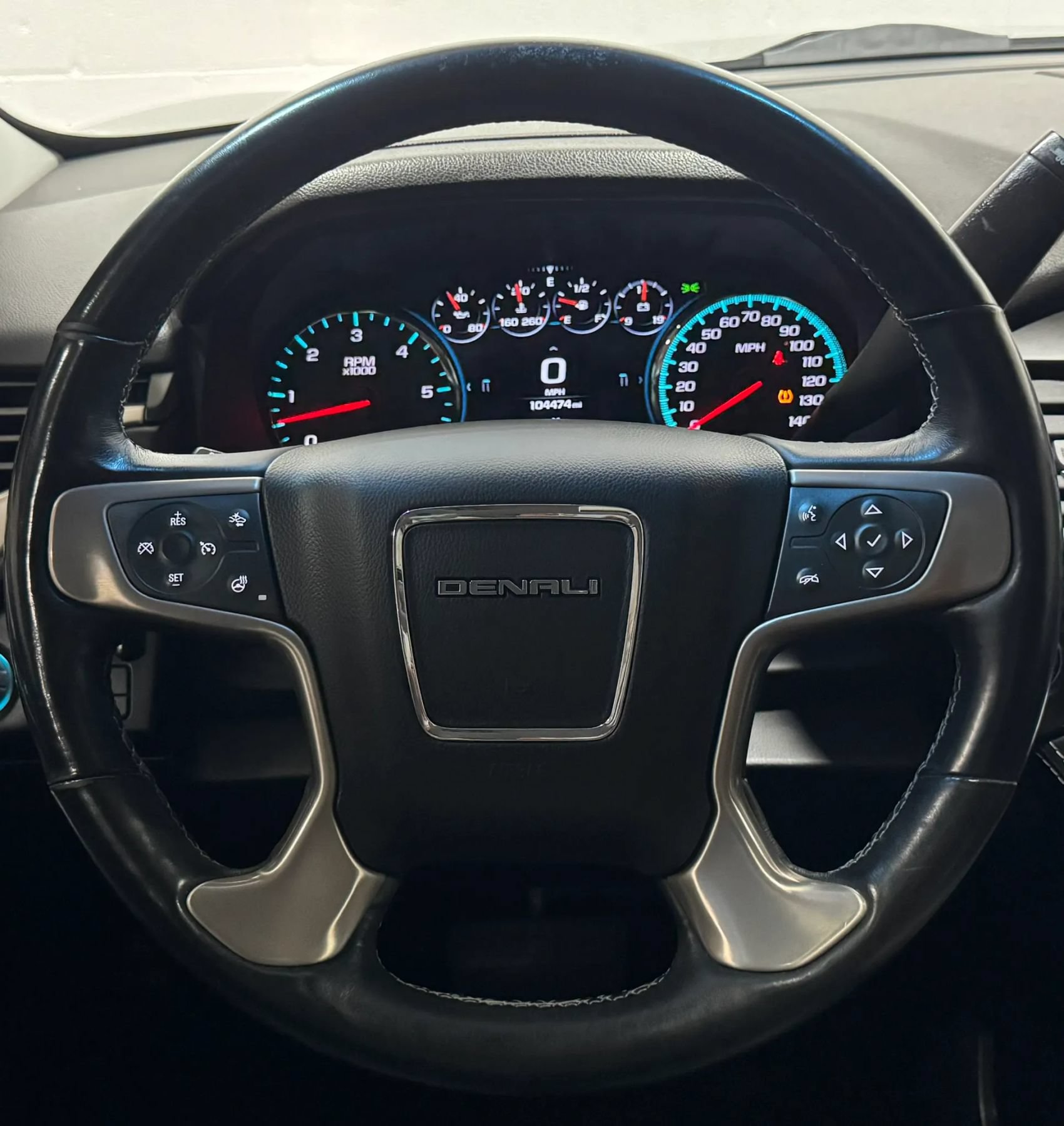 Used 2018 GMC Yukon XL Denali w/ Denali Ultimate Package AWD/4WD image 19