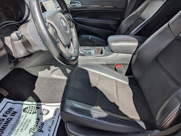 Used 2021 Jeep Grand Cherokee Laredo X AWD/4WD image 16