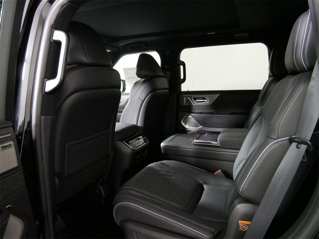 New 2025 INFINITI QX80 Autograph image 14