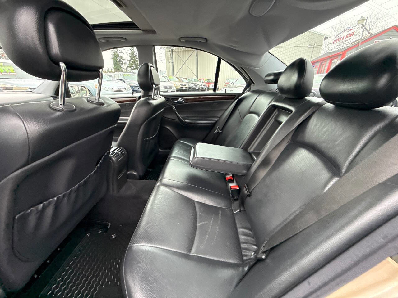 Used 2002 Mercedes-Benz C 240 Sedan image 17