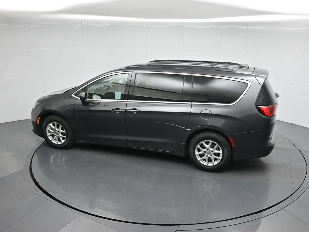 Used 2020 Chrysler Voyager Lxi image 46