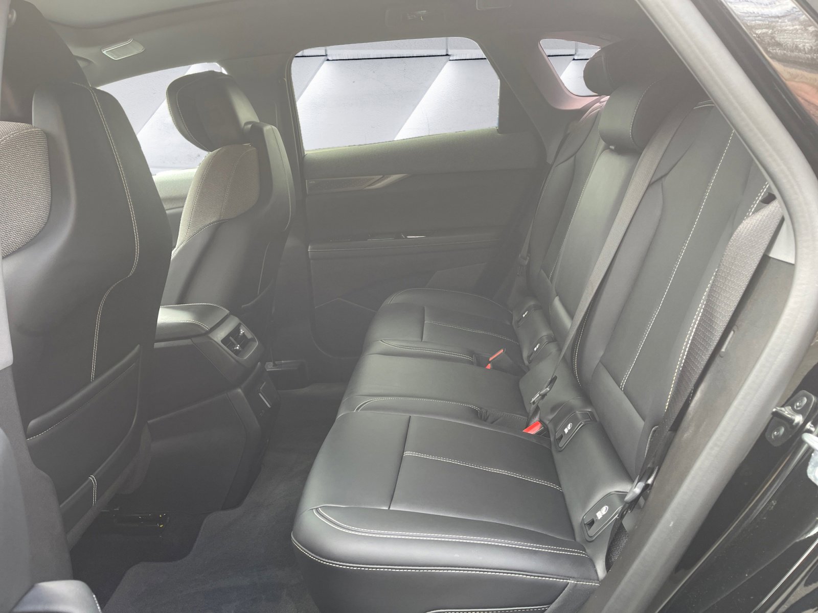 Used 2025 Cadillac Optiq Luxury 1 AWD/4WD image 14