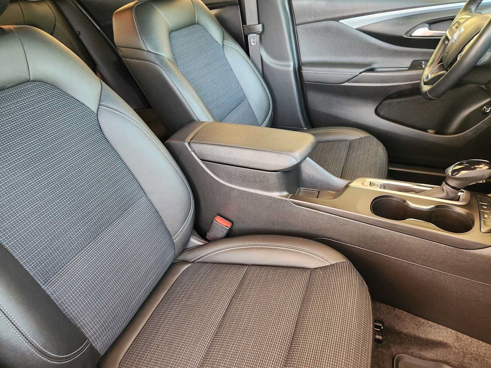 Certified 2024 Buick Envista Preferred w/ Convenience I Package FWD image 15
