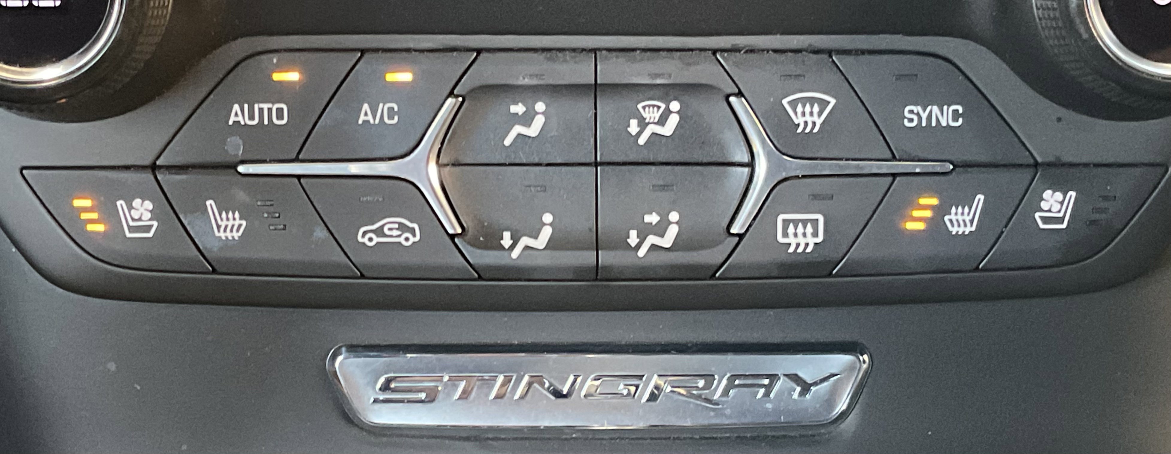 Used 2016 Chevrolet Corvette Stingray Coupe w/ 2LT Preferred Equipment Group image 20