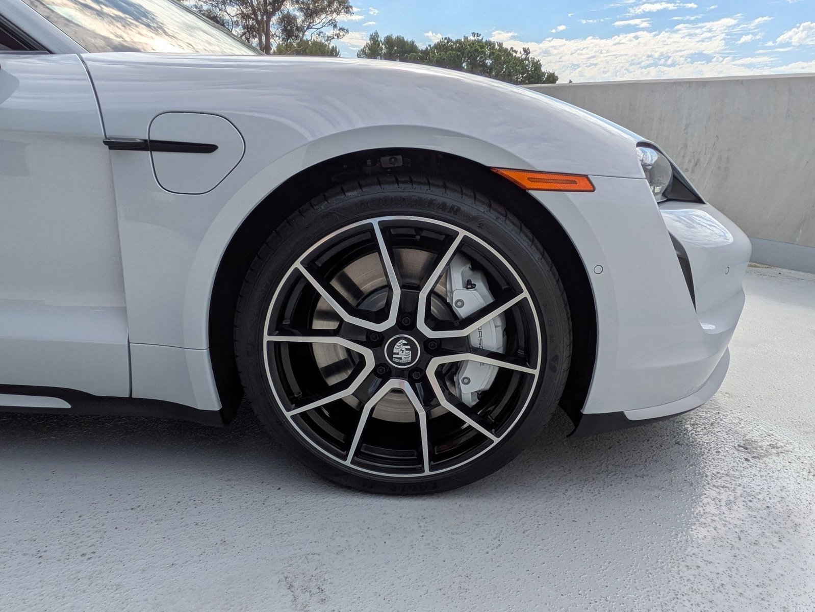 Certified 2024 Porsche Taycan Turbo image 11