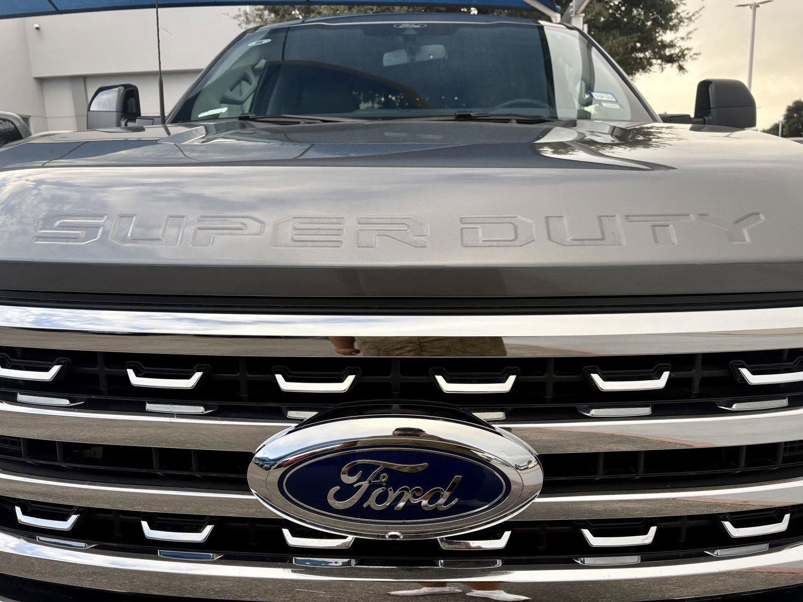 Used 2025 Ford F350 Lariat w/ Lariat Ultimate Package AWD/4WD image 10