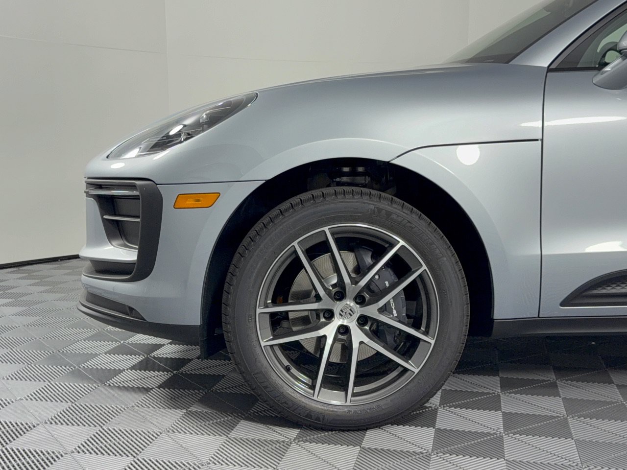 New 2026 Porsche Macan AWD/4WD image 13