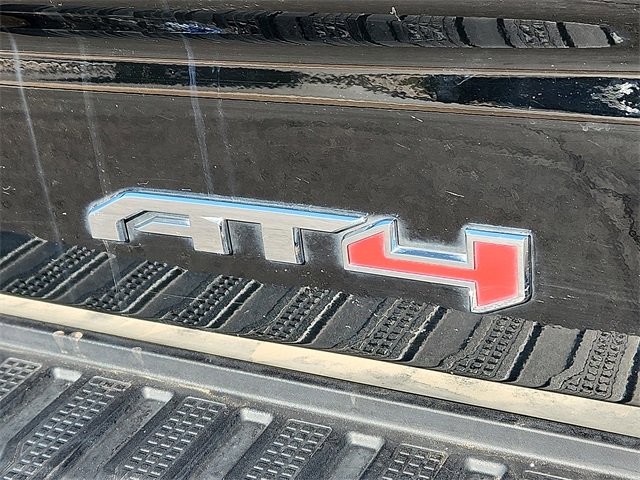 Certified 2024 GMC Sierra 1500 AT4 w/ Technology Package image 9
