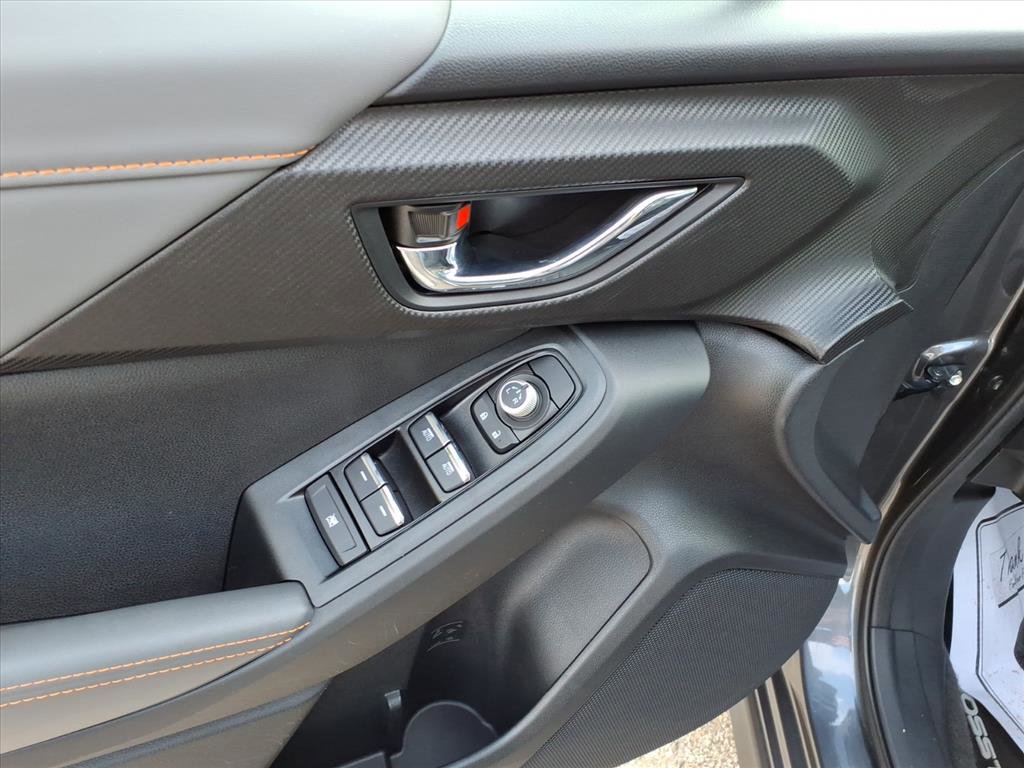 Used 2025 Subaru Crosstrek 2.5i Limited image 14