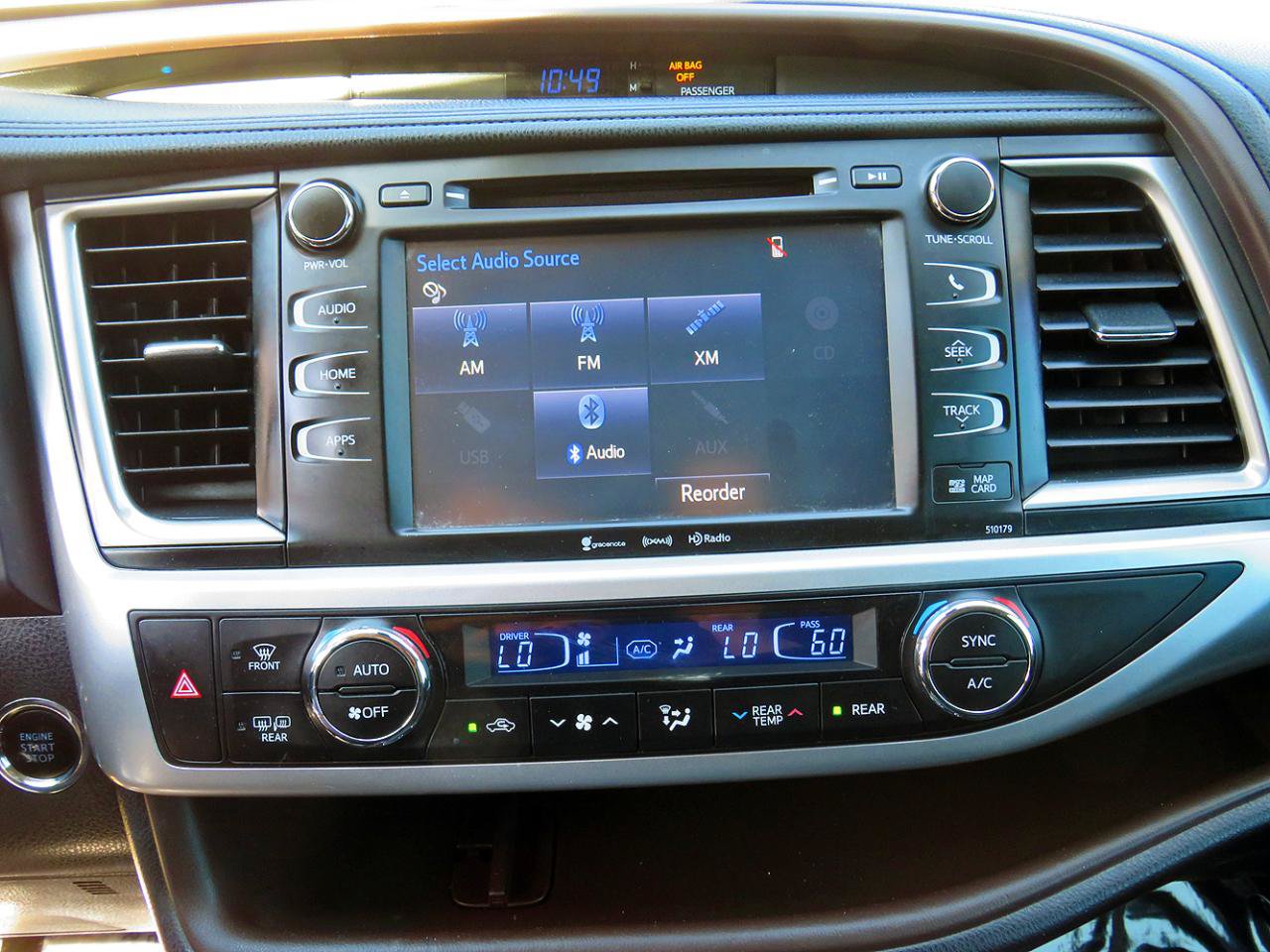 Used 2018 Toyota Highlander XLE FWD image 35