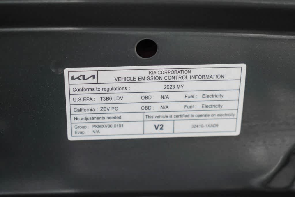 Certified 2023 Kia EV6 Light RWD image 27