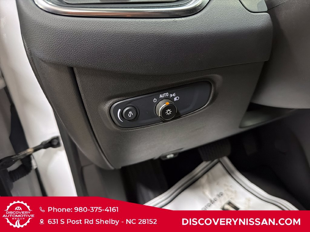 Used 2024 Chevrolet Equinox LT AWD/4WD image 16
