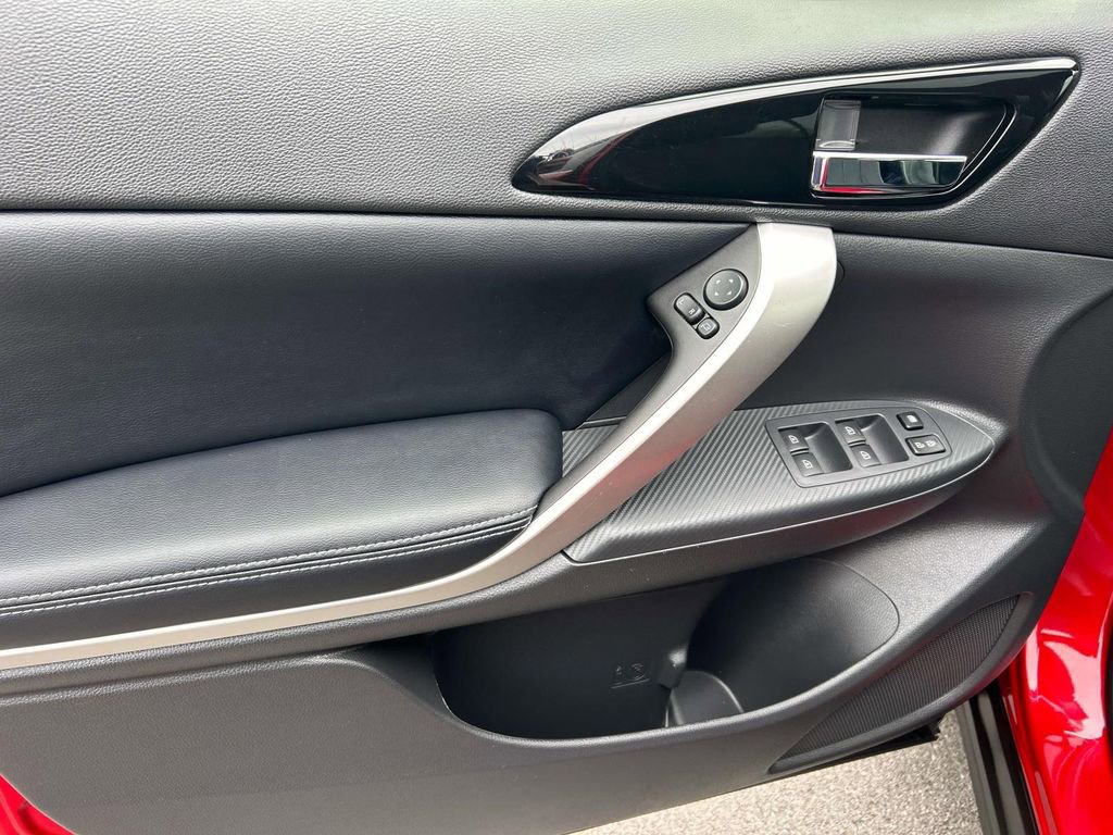 Used 2025 Mitsubishi Eclipse Cross SEL image 28