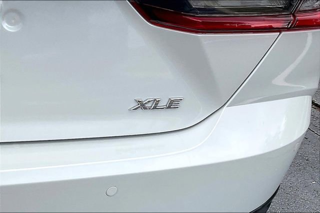 Used 2025 Toyota Camry XLE w/ Premium Plus Package FWD image 8