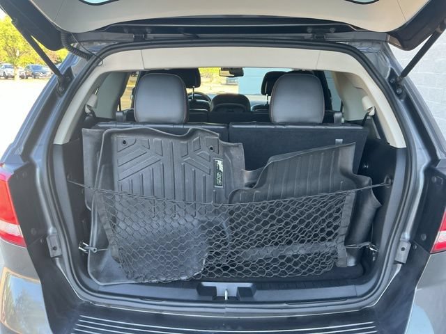 Used 2015 Dodge Journey R/T w/ Flexible Seating Group FWD image 19